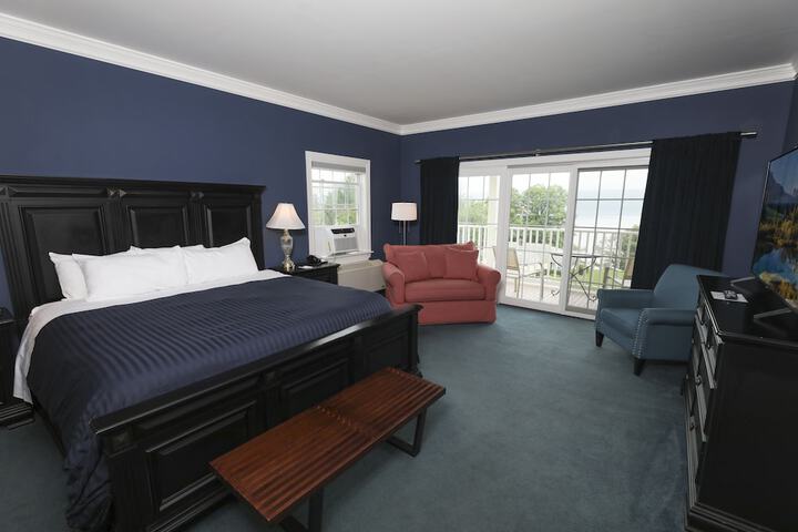 Room 71 of 116