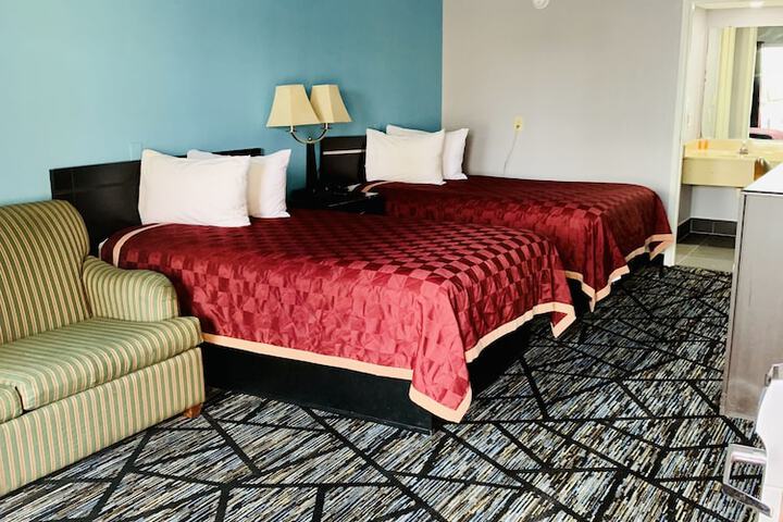 Room 28 of 43