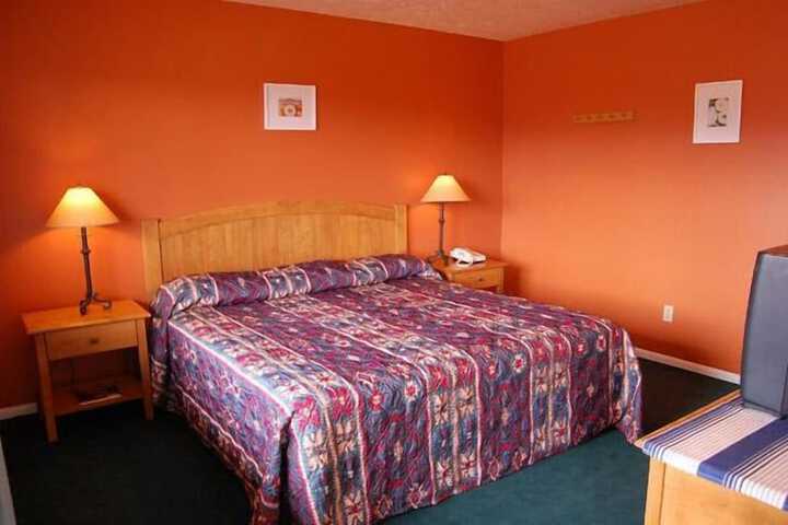 Room 10 of 54