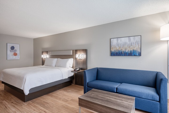 Room 20 of 35