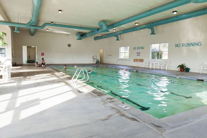 Pool 4 of 16