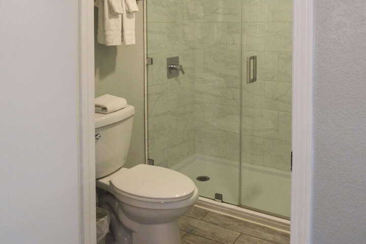 Room 45 of 61