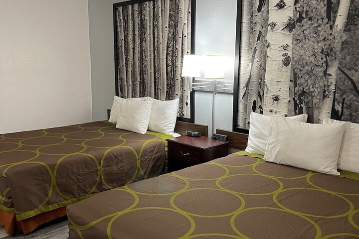 Room 19 of 28