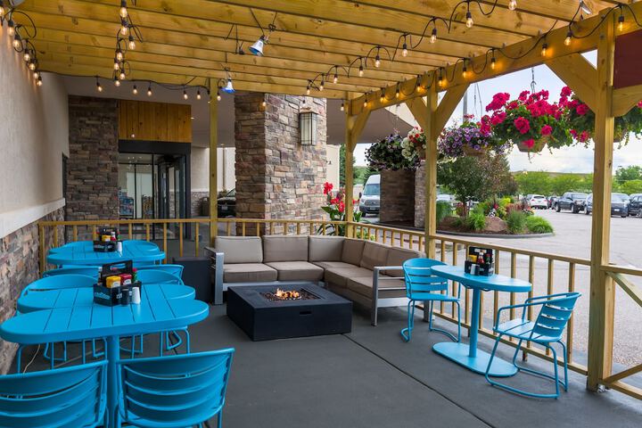 Terrace/Patio 31 of 32