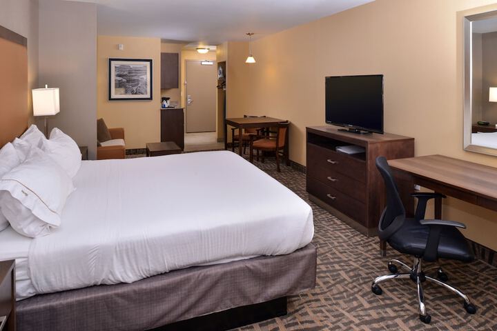 Room 43 of 57