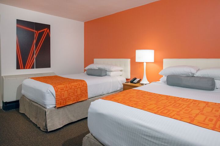 Room 14 of 22