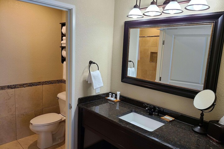 Country Inn & Suites by Radisson Little Falls, Mn
