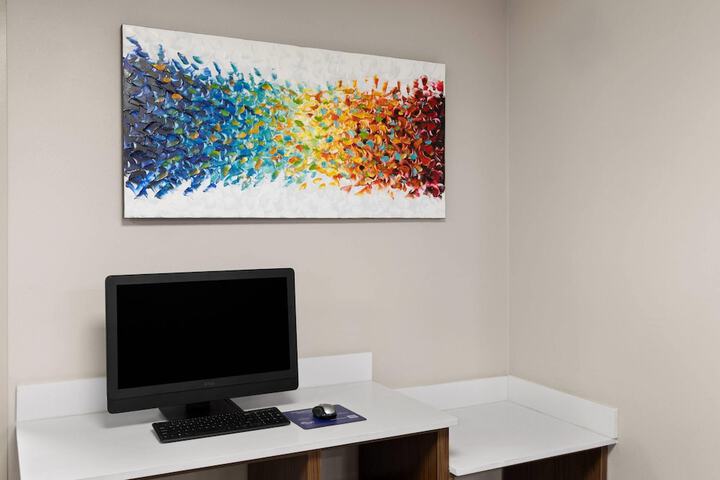 La Quinta Inn & Suites by Wyndham Houston Stafford Sugarland