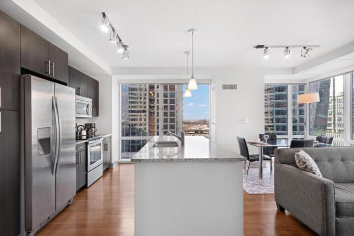 Global Luxury Suites at Boston Seaport