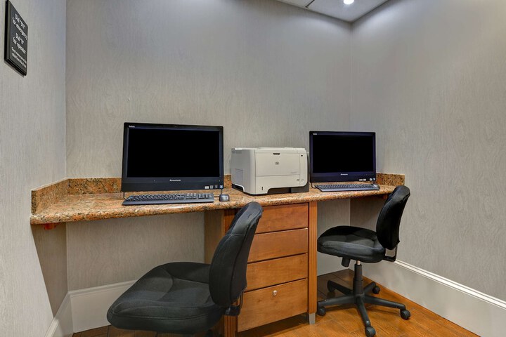 Business Center 45 of 45