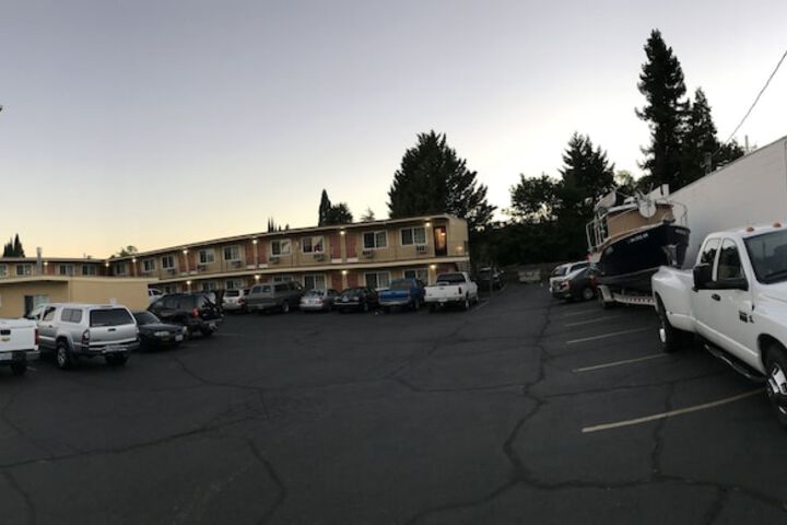 Property Grounds 26 of 28