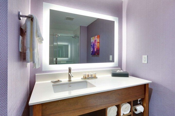 La Quinta Inn & Suites by Wyndham Lakeway