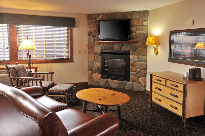 Cedar Creek Hotel Wausau - Rothschild
