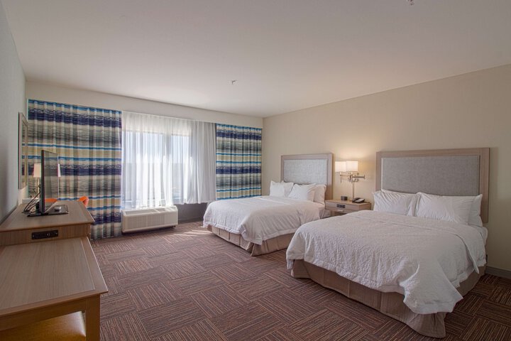 Room 33 of 43