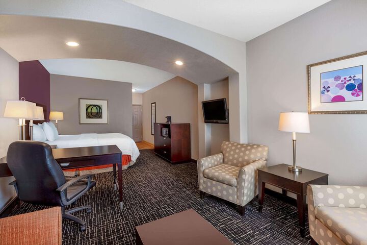 Room 9 of 30