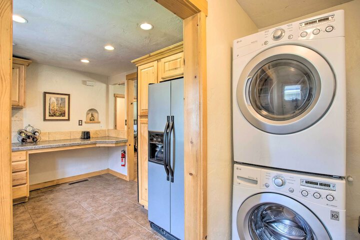 Well-appointed Fruita Townhome: Hike & Bike Nearby