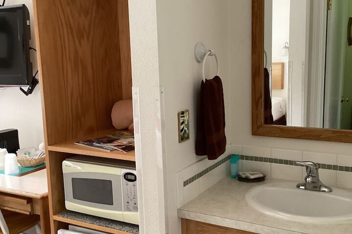 Room 51 of 68