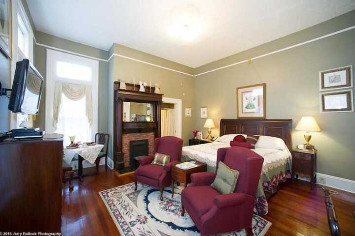 Room 35 of 54
