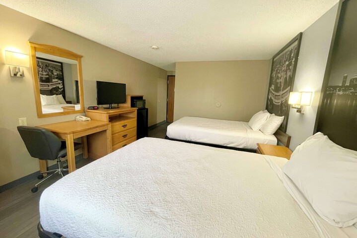 Room 5 of 14
