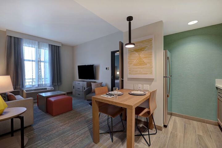 Room 21 of 53