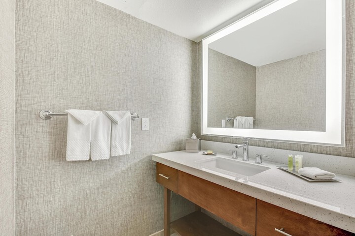 Hilton Phoenix Tapatio Cliffs Resort