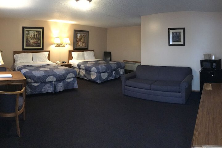 Room 17 of 32