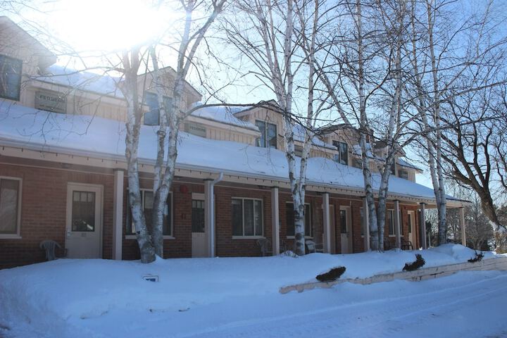 Hotel 4 of 87