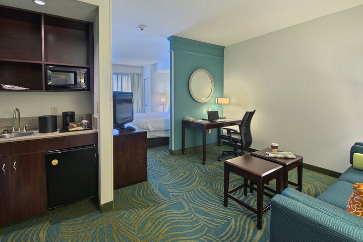 Room 8 of 22