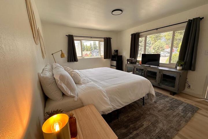 The Cottage Inn at Mount Shasta