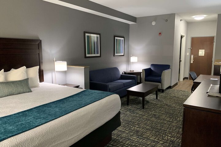 Room 13 of 27