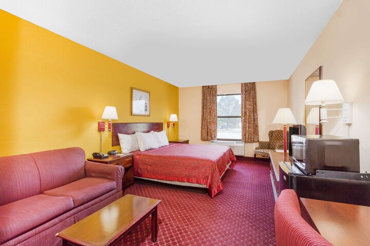 Room 13 of 15