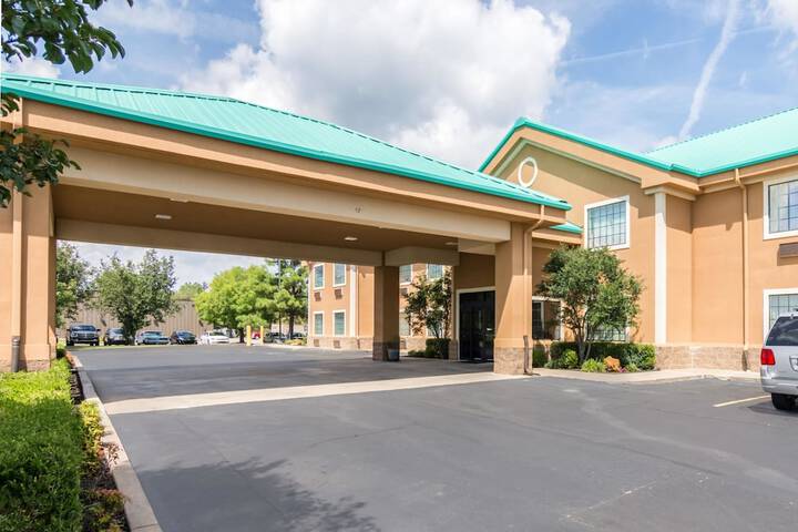 Quality Inn & Suites Alma I-40
