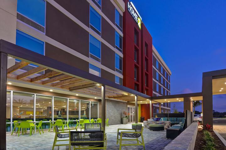 Hotel 4 of 50
