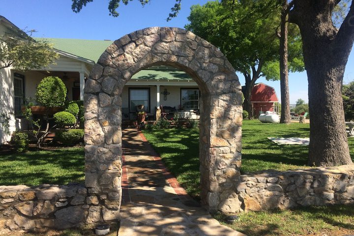 The Old Liberty Schoolhouse B & B