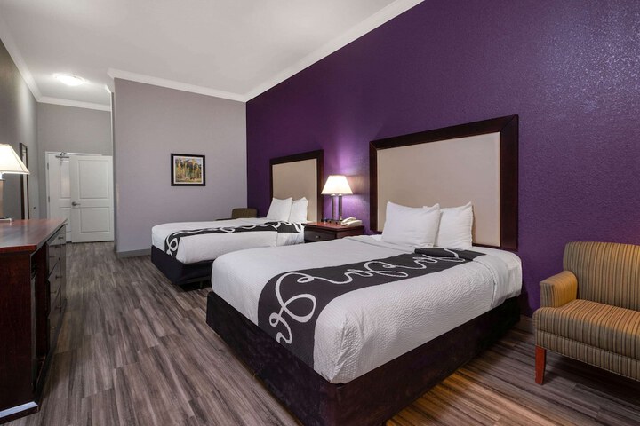 Room 10 of 51