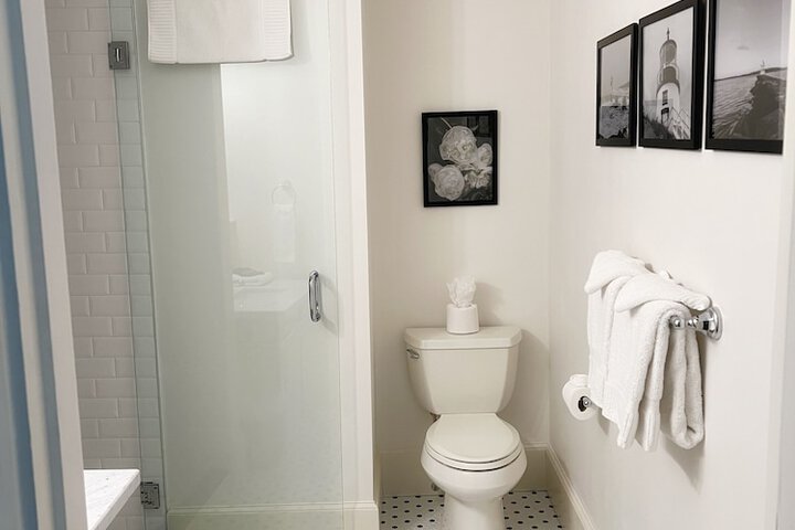 Room 4 of 30