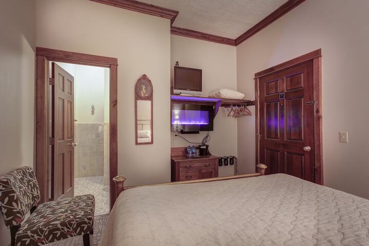 Room 25 of 52