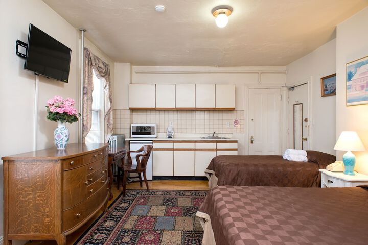 Room 14 of 30