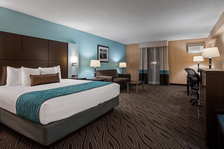 Best Western Plus Galleria Inn & Suites