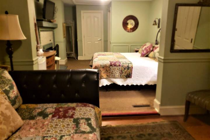 Vandiver Inn