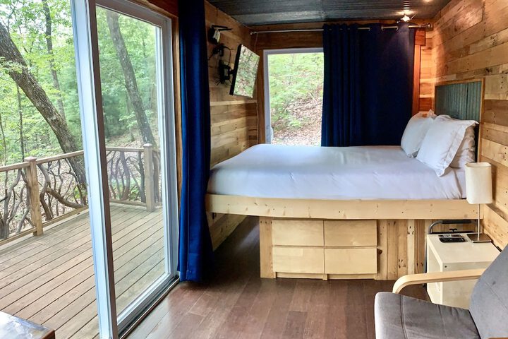 Room 16 of 126