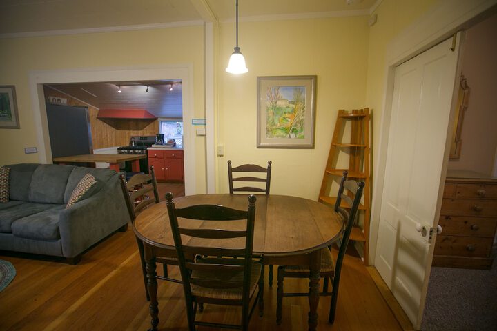 Room 166 of 236
