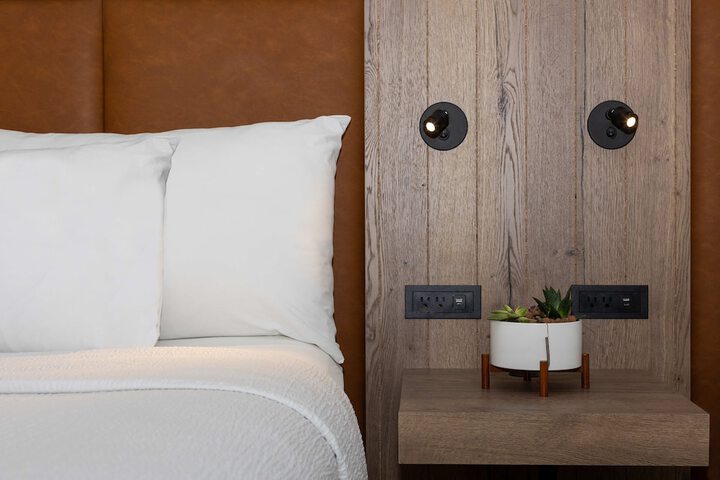 Room 28 of 45