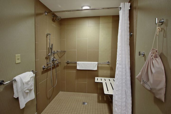 Room 18 of 50
