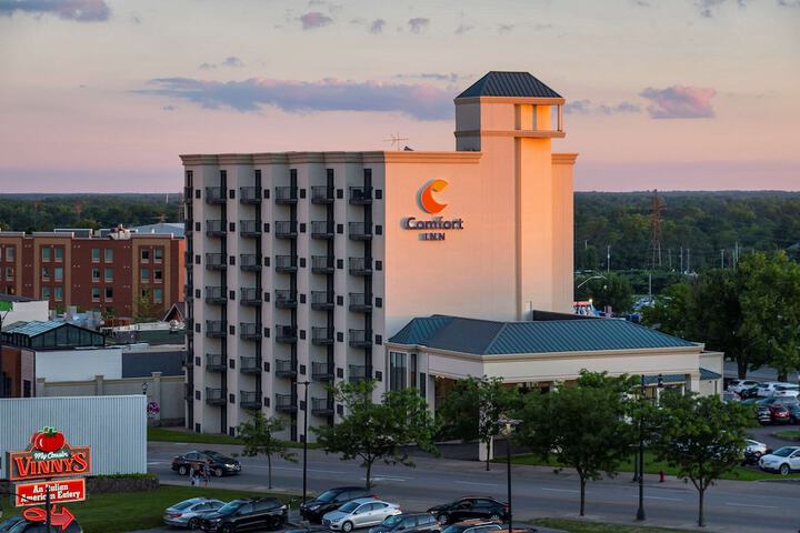 Hotel 3 of 48