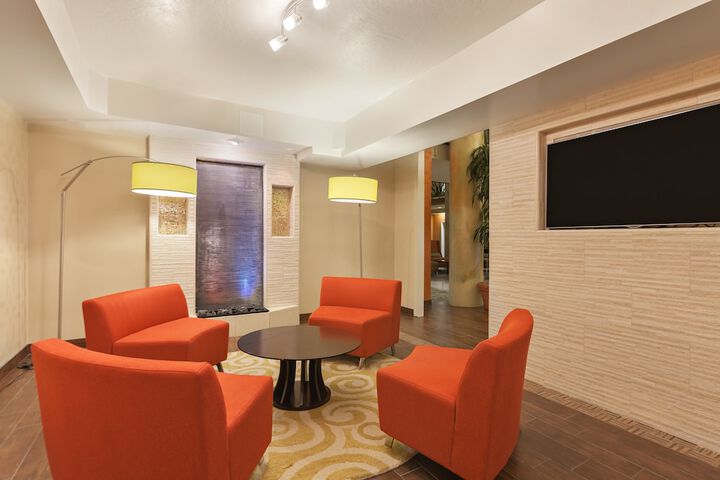Hotel 4 of 61