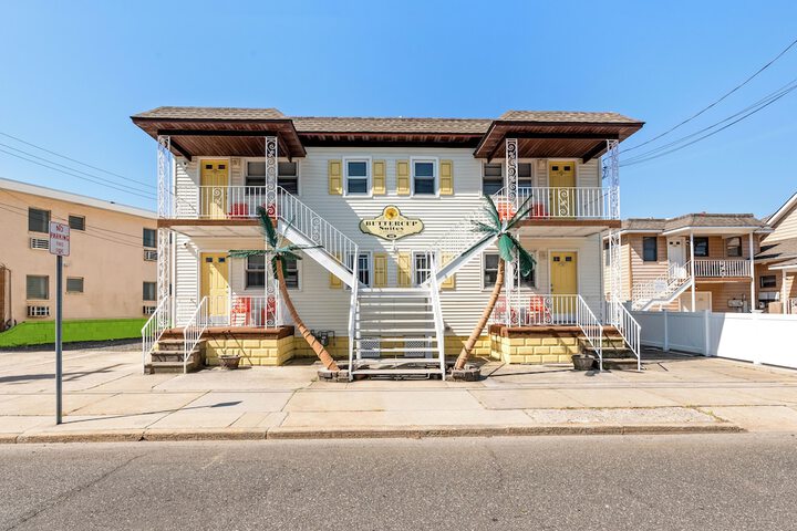 Buttercup Suites