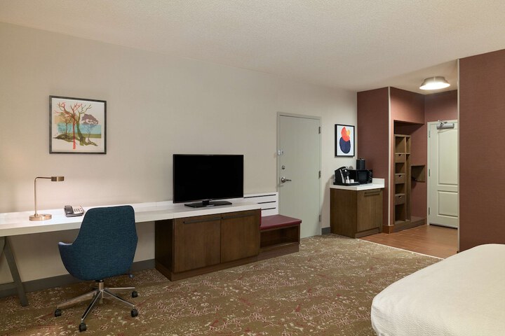 Room 30 of 59