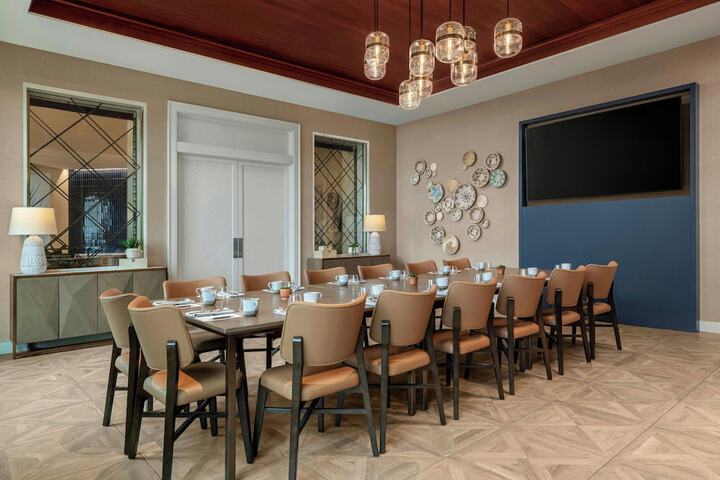 Dining 175 of 215