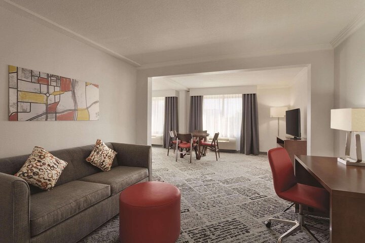 Room 12 of 27